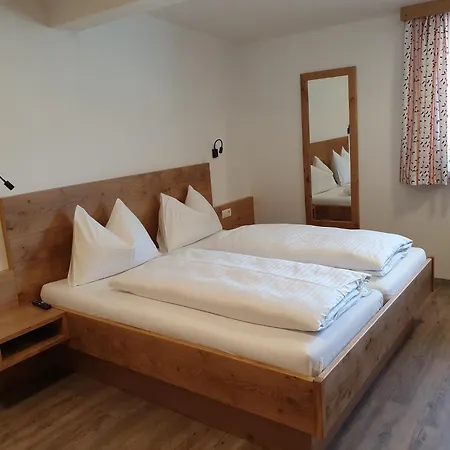 Hanneshof Hotell *